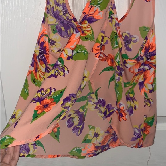 Floral crop top tank - Picture 3 of 3